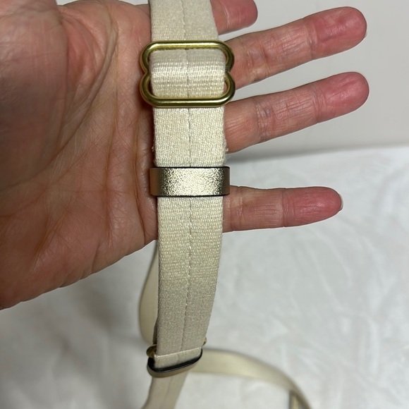 Coach Poppy Cream and Pink Floral Crossbody Bag - Picture 4 of 11